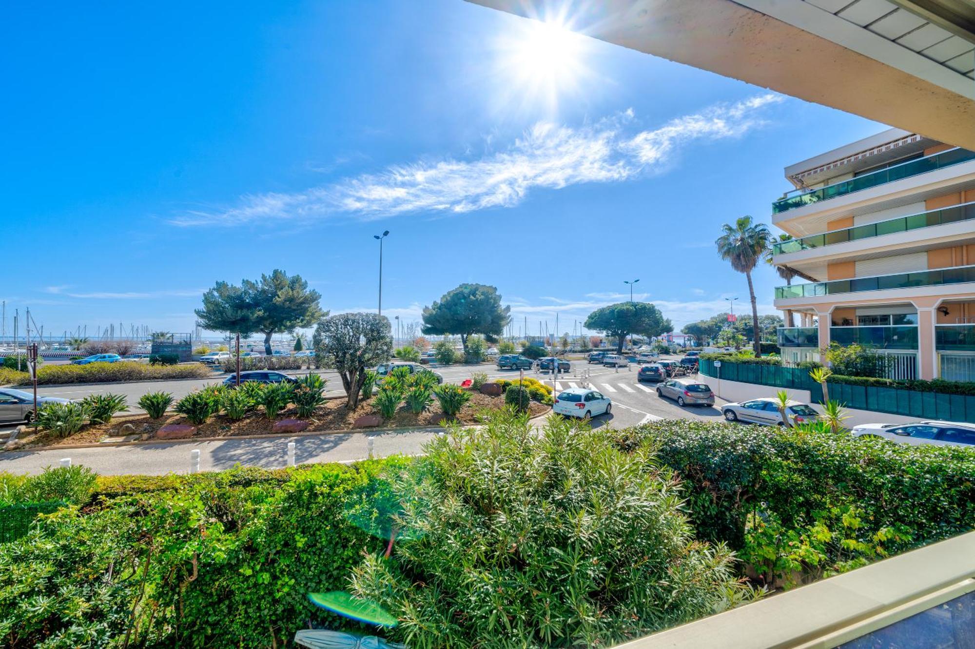 Magnifique 2 Pieces Vue Mer - Parking Proche Plage Saint-Laurent-du-Var Esterno foto